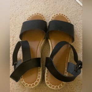 black target platform sandals women’s size 9